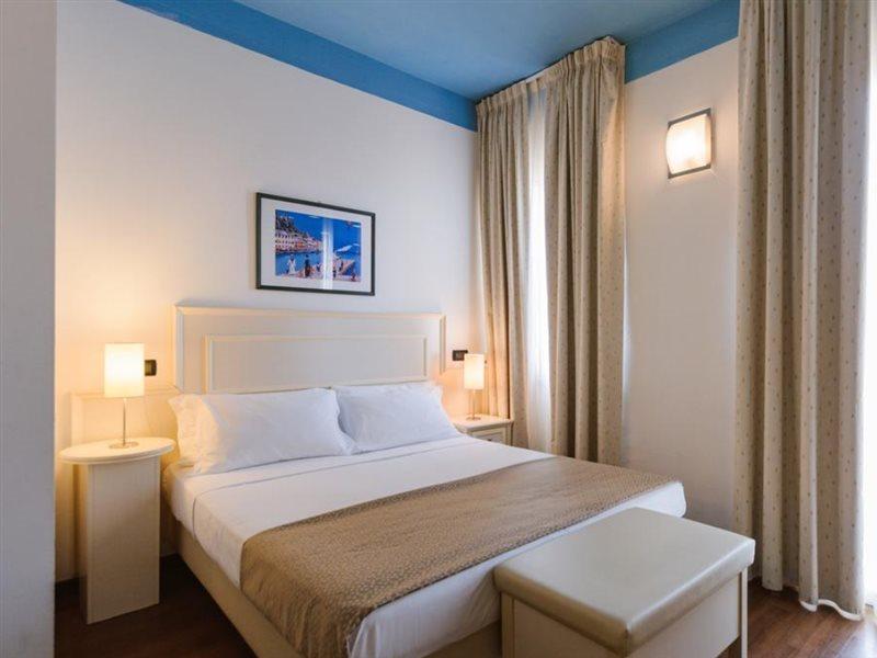 Hotel Fra I Pini Rimini Extérieur photo