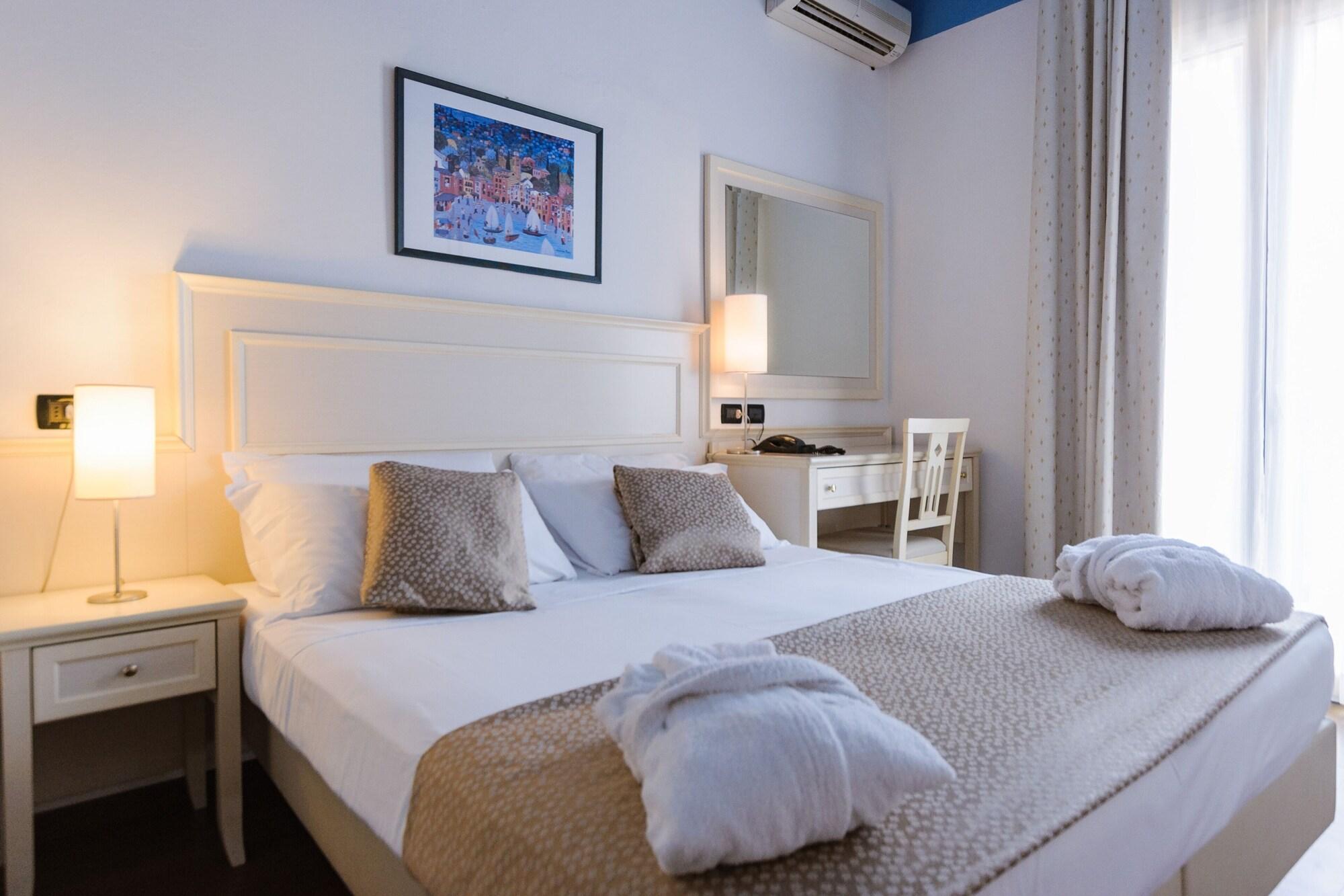 Hotel Fra I Pini Rimini Extérieur photo