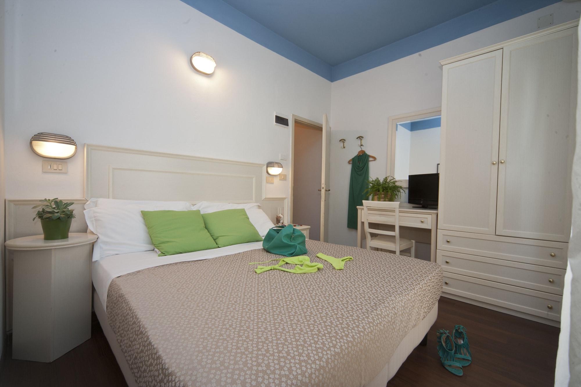 Hotel Fra I Pini Rimini Extérieur photo