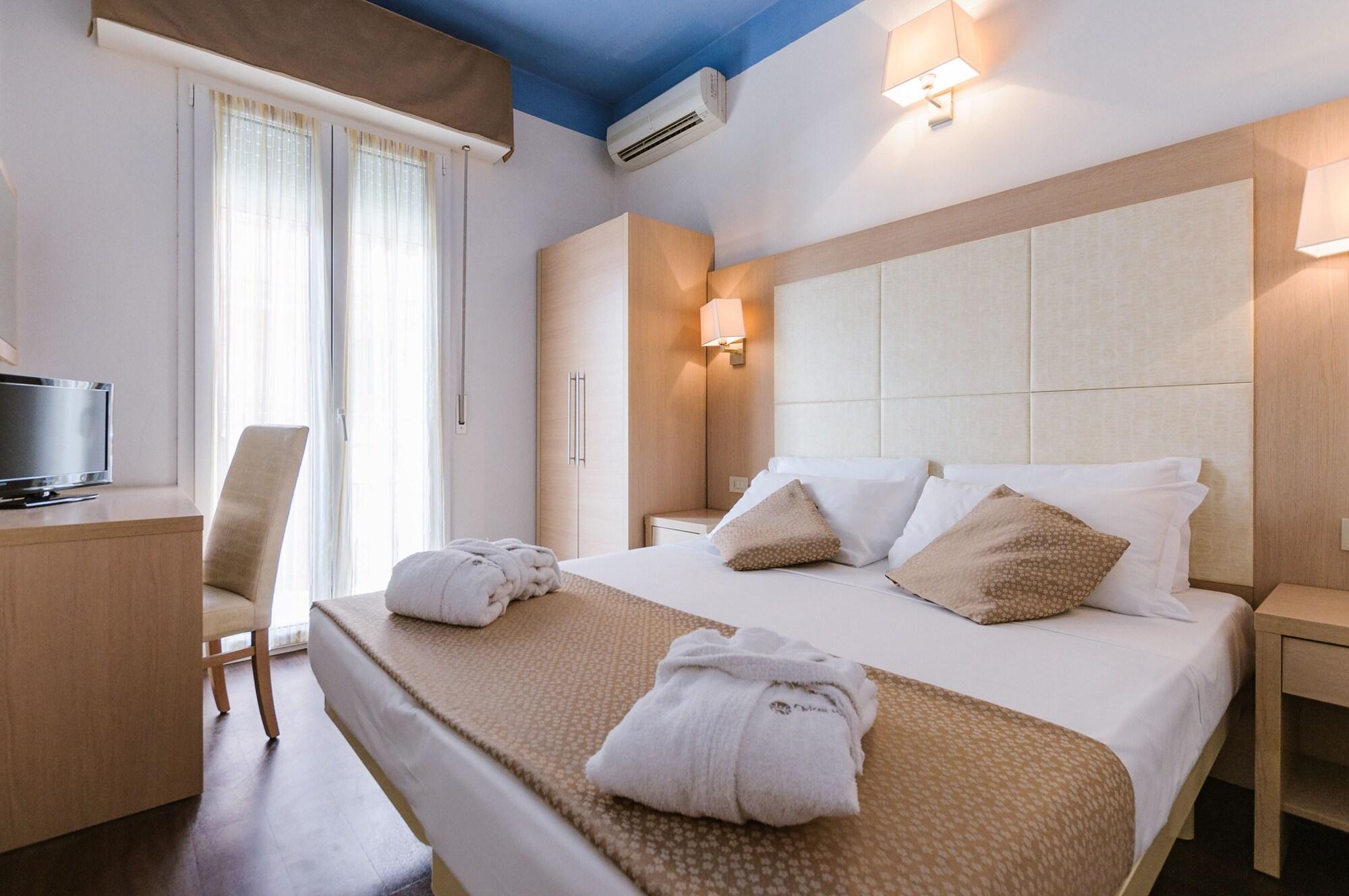 Hotel Fra I Pini Rimini Extérieur photo