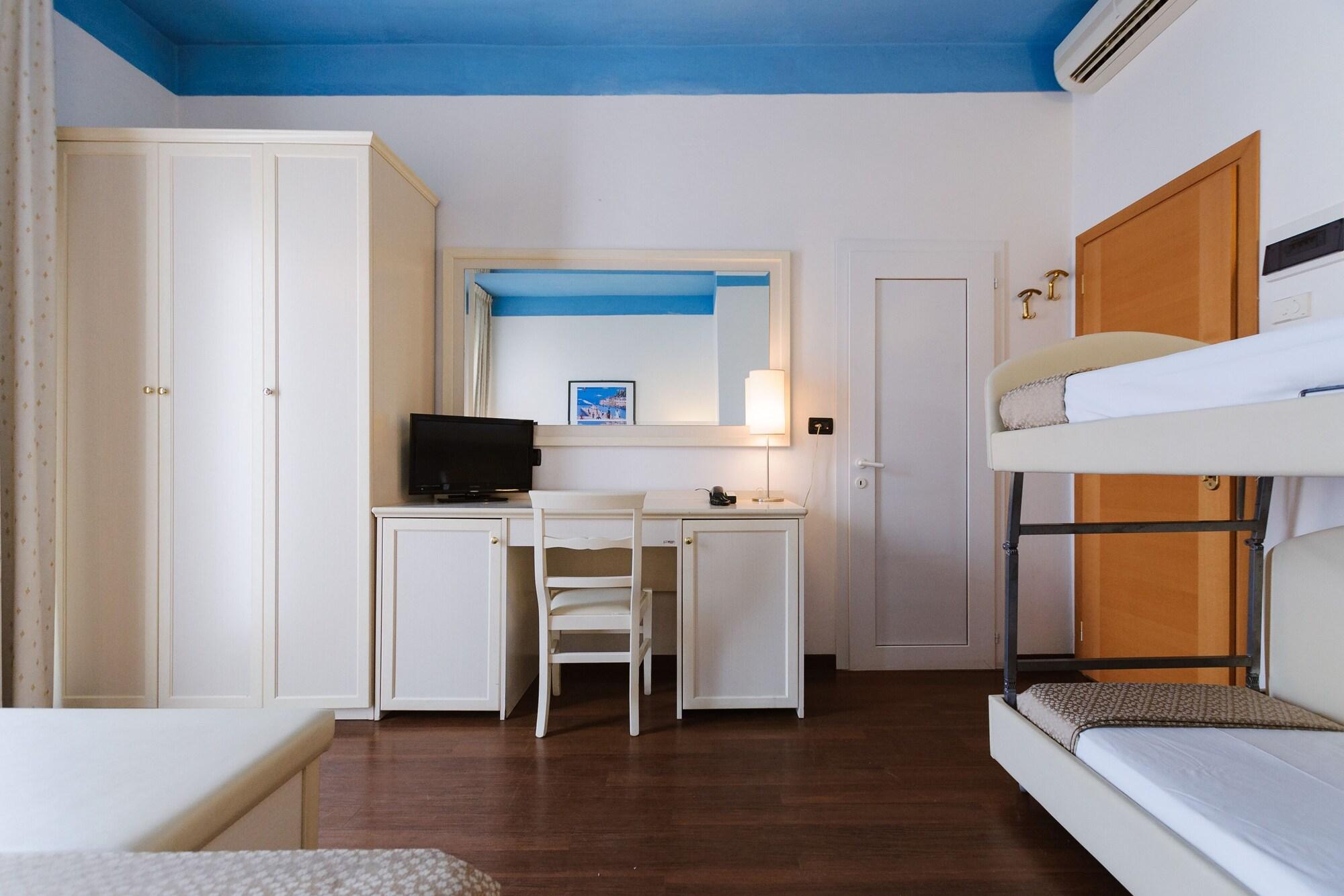Hotel Fra I Pini Rimini Extérieur photo