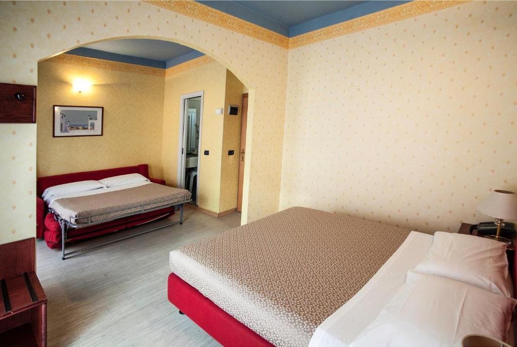 Hotel Fra I Pini Rimini Extérieur photo
